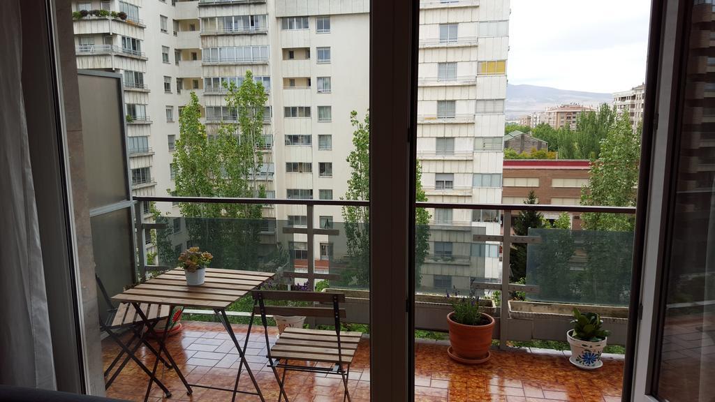 Apartamento Vuelta Del Castillo Pamplona Exterior photo